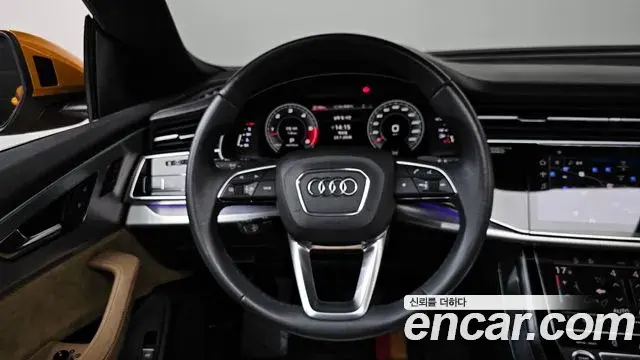 Audi Q8 2021 — Şəkil 11/20