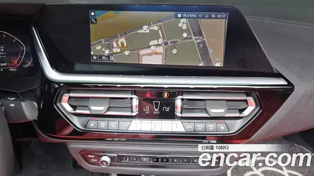 BMW Z4 2022 — ფოტო 8/20