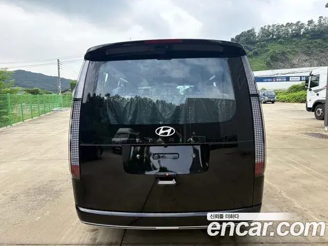 Hyundai Staria 2026 — Şəkil 3/20