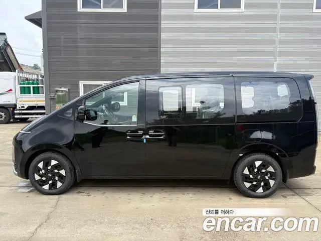 Hyundai Staria 2026 — Şəkil 12/20