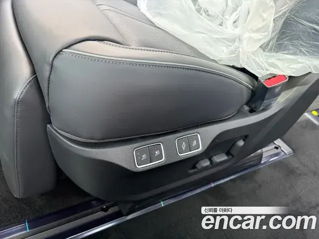 Hyundai Staria 2026 — Şəkil 19/20