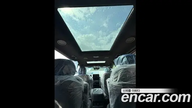 Hyundai Staria 2026 — Şəkil 15/20