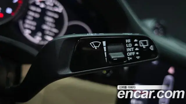 Porsche Cayenne 2020 — ფოტო 8/36