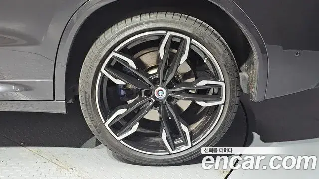 BMW X3 2022 — Photo 26/31