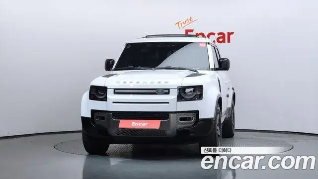 Land Rover Defender 2021 — ფოტო 5/33