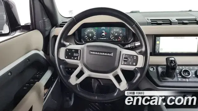Land Rover Defender 2021 — ფოტო 2/33