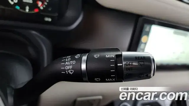 Land Rover Defender 2021 — ფოტო 14/33