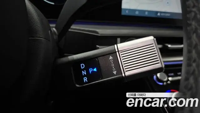 Hyundai Santa Fe 2024 — Photo 13/36