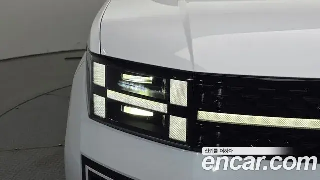 Hyundai Santa Fe 2024 — Photo 33/36