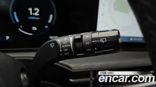 Hyundai Santa Fe 2024 — Photo 25/36