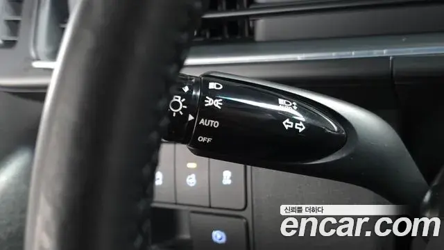 Hyundai Staria 2022 — Фото 15/20