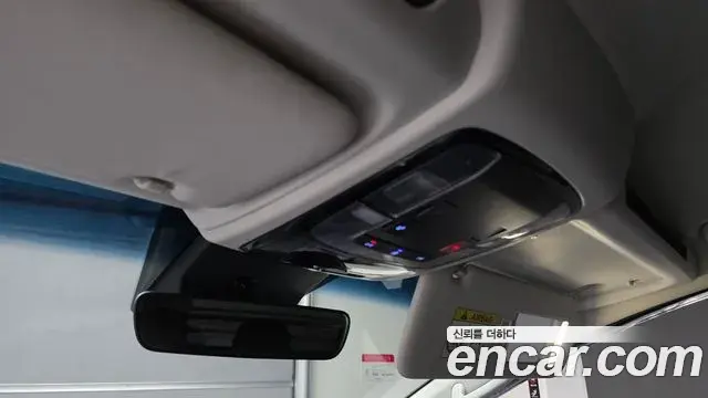 Hyundai Staria 2022 — Фото 18/20