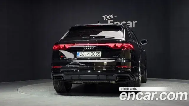 Audi Q8 2025 — Photo 19/34