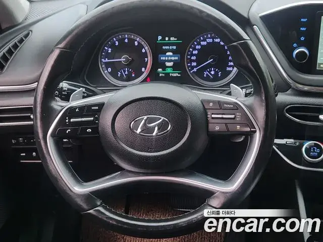 Hyundai Sonata 2021 — Фото 17/20