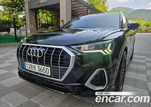 Audi Q3 2022 — ფოტო 16/20