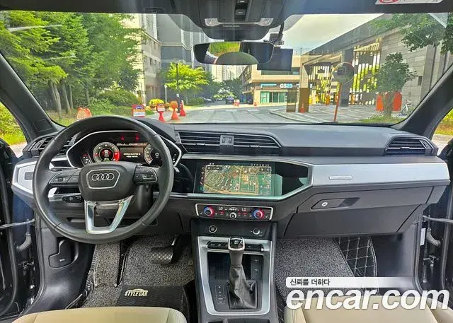 Audi Q3 2022 — ფოტო 11/20