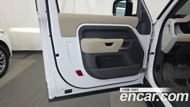 Land Rover Defender 2021 — Şəkil 4/31