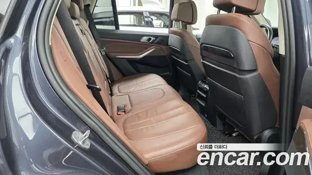 BMW X5 2019 — Şəkil 24/32