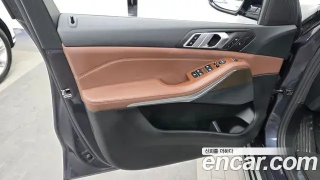 BMW X5 2019 — Şəkil 14/32