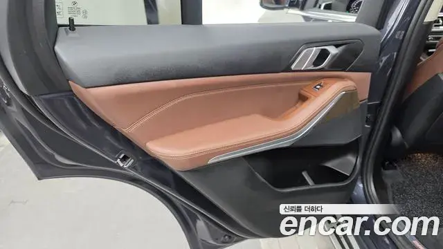 BMW X5 2019 — Şəkil 15/32