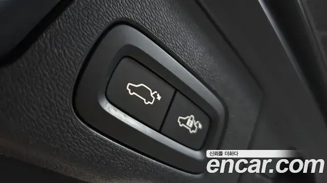 Volvo XC60 2019 — Şəkil 10/20