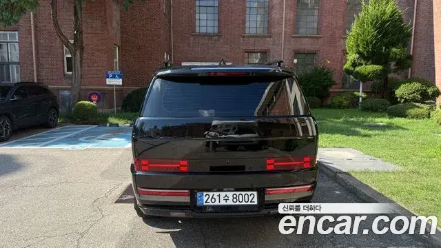 Hyundai Santa Fe 2024 — ფოტო 17/18