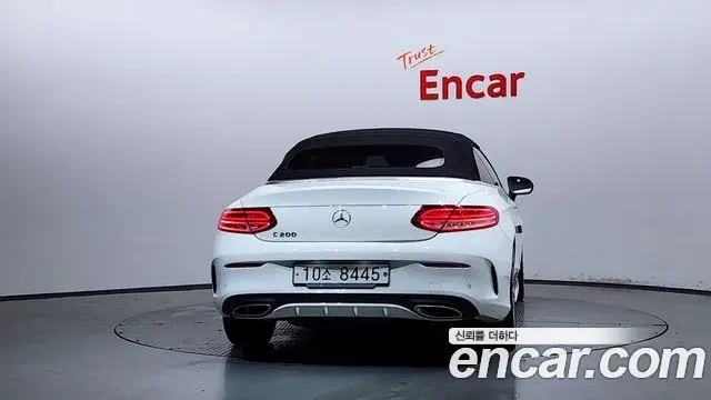 Mercedes-Benz C-Class 2018 — Фото 4/20