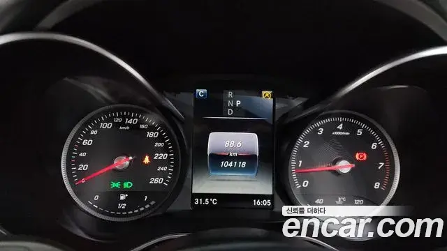 Mercedes-Benz C-Class 2018 — Фото 8/20