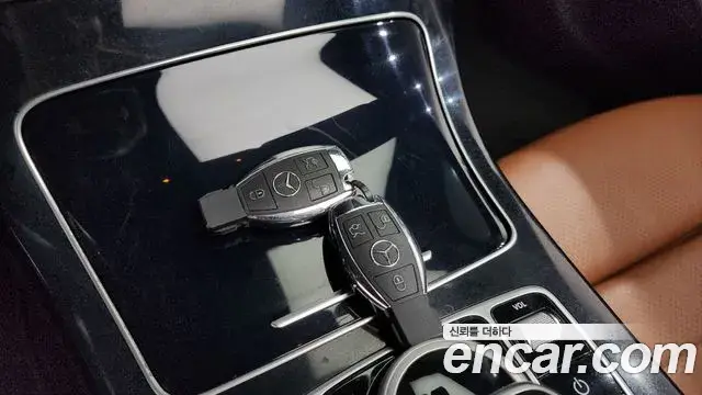 Mercedes-Benz C-Class 2018 — Фото 14/20