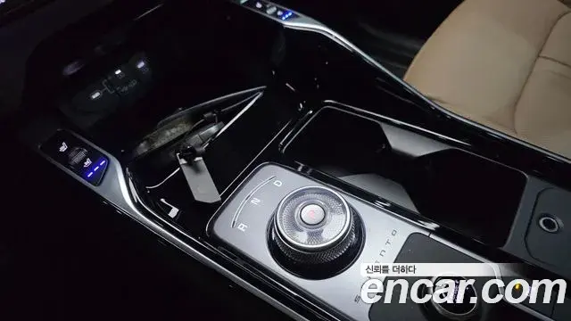 Kia Sorento 2025 — Фото 8/20