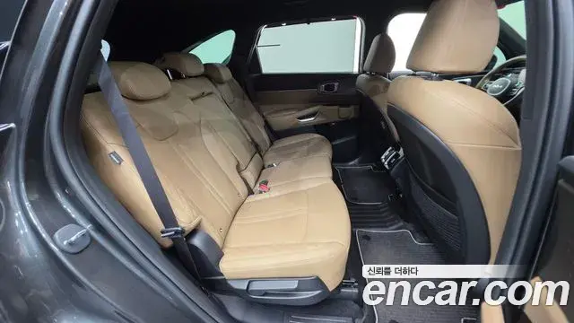 Kia Sorento 2025 — Фото 18/20