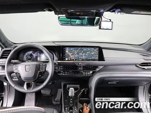 Toyota Crown Crossover 2025 — Photo 6/20