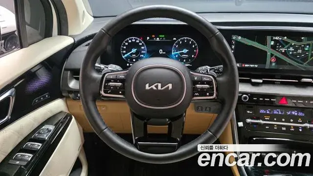 Kia Carnival 2023 — Şəkil 23/34