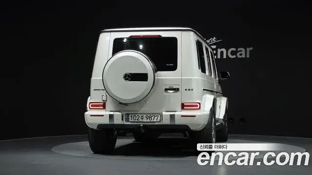 Mercedes-Benz G-Class 2020 — Photo 10/20