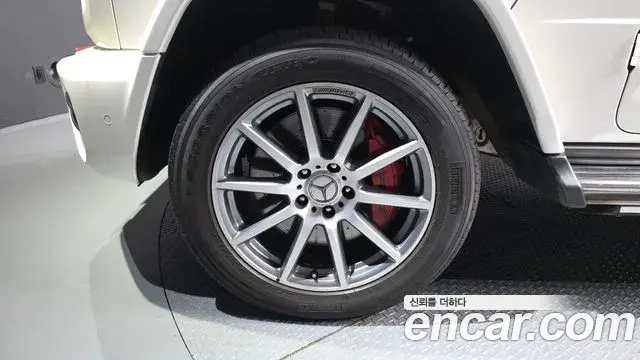 Mercedes-Benz G-Class 2020 — Photo 19/20