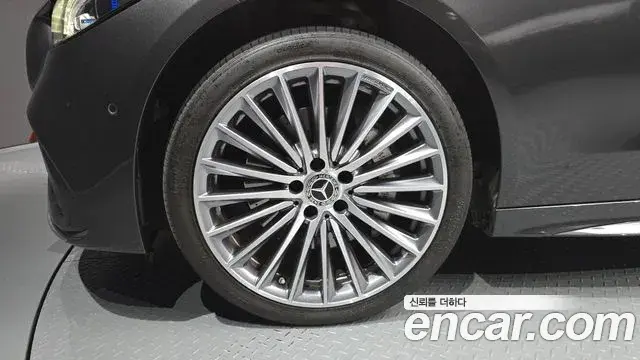 Mercedes-Benz C-Class 2022 — Фото 4/20