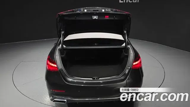 Mercedes-Benz C-Class 2022 — Фото 20/20
