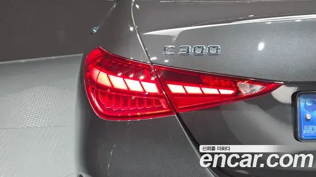 Mercedes-Benz C-Class 2022 — Photo 21/31