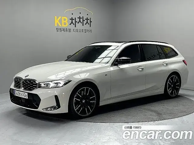 BMW 3 Series 2023 — Photo 17/20