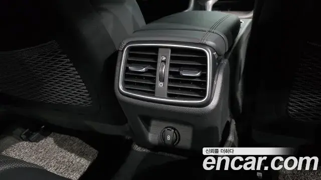 Genesis G70 2019 — Photo 10/39