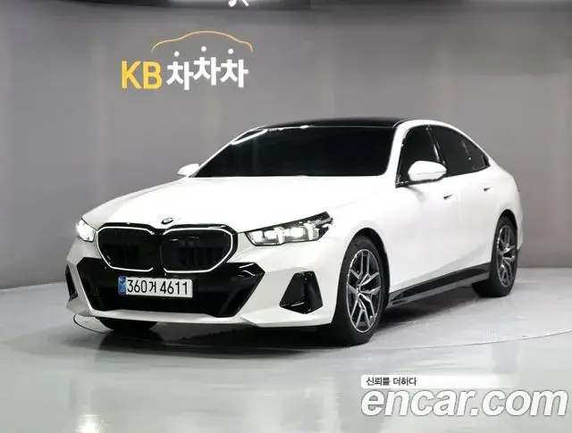 BMW 5 Series 2025 — ფოტო 3/20