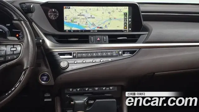 Lexus ES300h 2021 — Şəkil 4/31