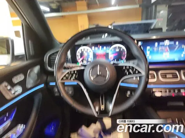 Mercedes-Benz GLS-Class 2025 — Photo 5/20