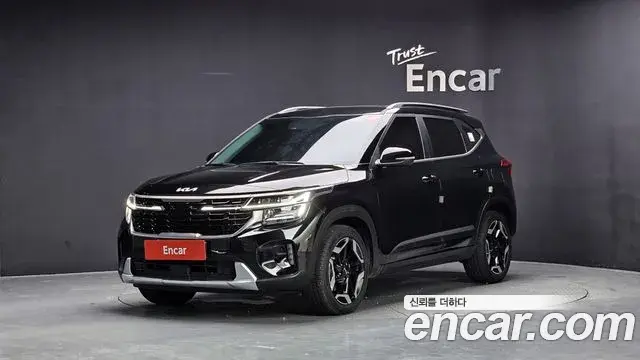 Kia Seltos 2023 — ფოტო 3/30