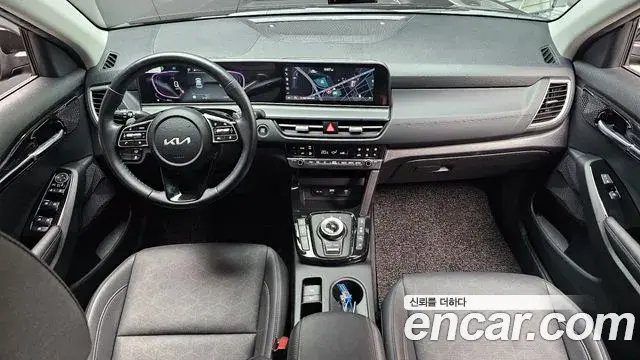Kia Seltos 2023 — ფოტო 26/30