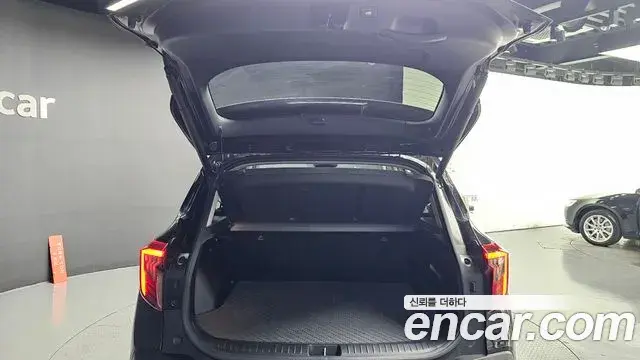 Kia Seltos 2023 — ფოტო 12/30