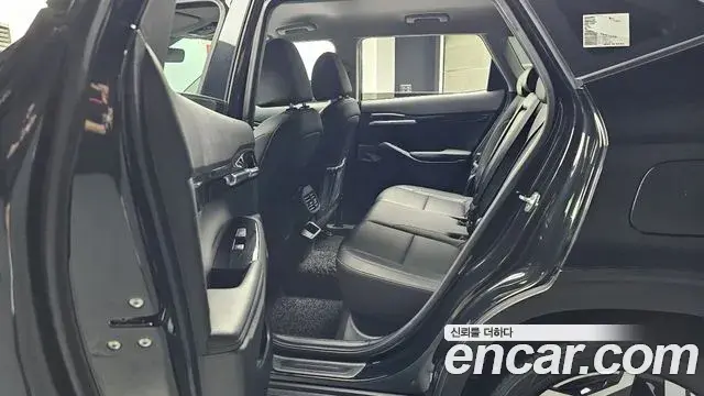 Kia Seltos 2023 — ფოტო 16/30