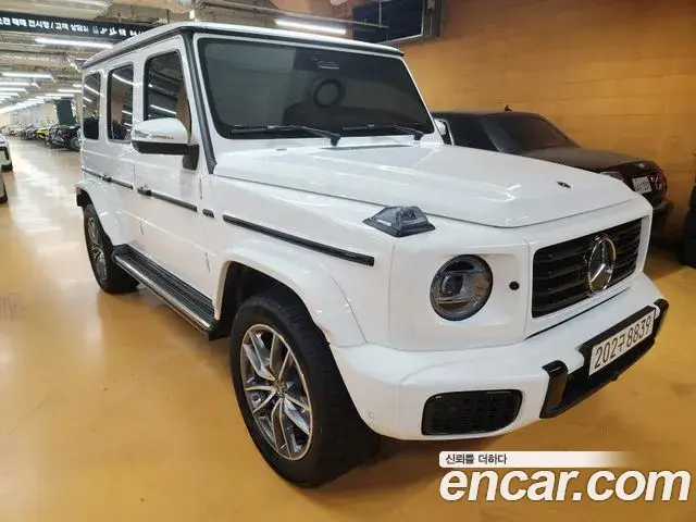 Mercedes-Benz G-Class 2024 — Photo 9/19