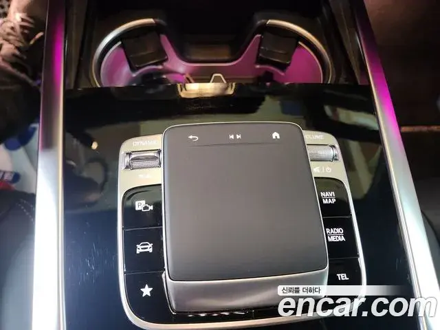 Mercedes-Benz G-Class 2024 — Photo 6/19