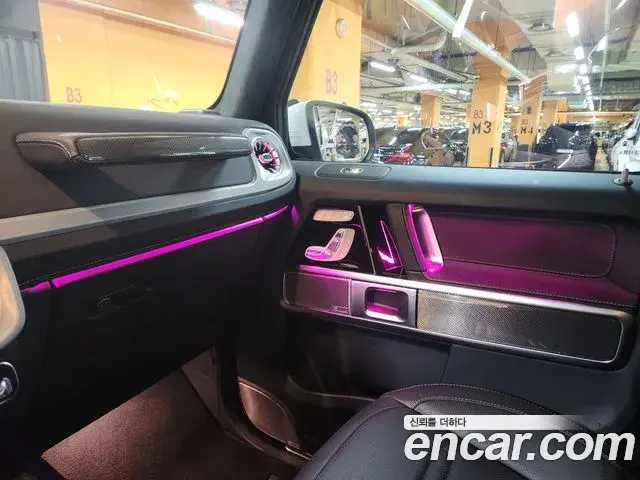 Mercedes-Benz G-Class 2024 — Photo 4/19